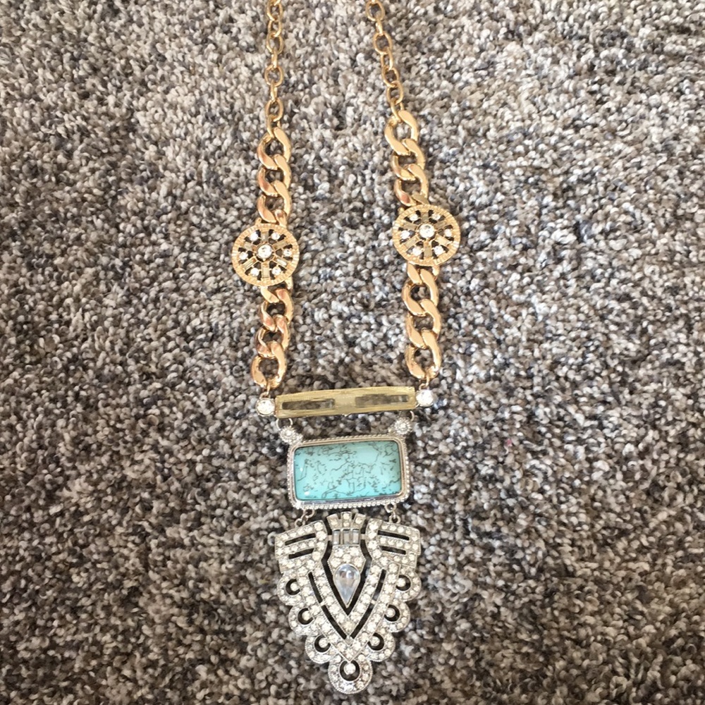 Statement necklace